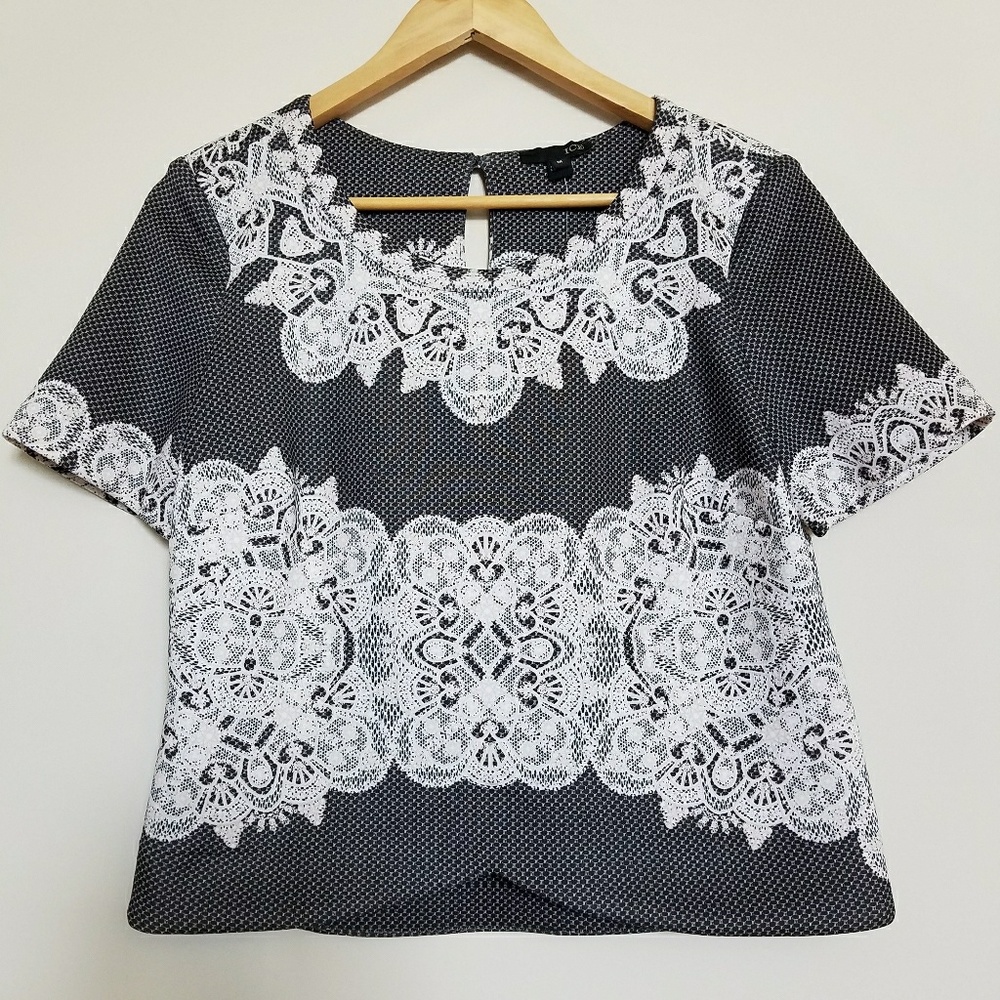Crop Blouse Keyhole Button Gray with Lace Print
